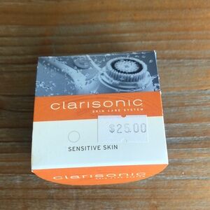 New Clarisonic replacement head brush